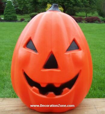 Small Pumpkin {13 inches tall}