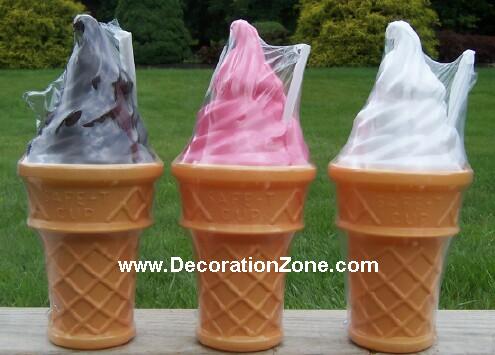 3 Small Swirled Ice Cream Cones w/Straws